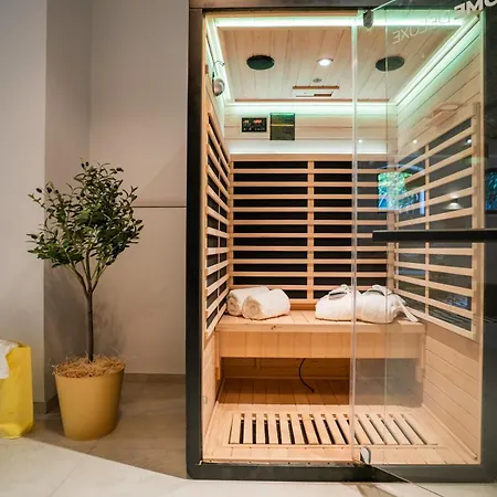 Luxurioeses 100M2 Loft Mit Sauna & Parkplatz - Platz Fuer 4 Personen Wiesbaden Exterior photo