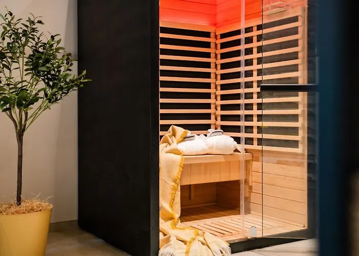Luxurioeses 100M2 Loft Mit Sauna & Parkplatz - Platz Fuer 4 Personen
