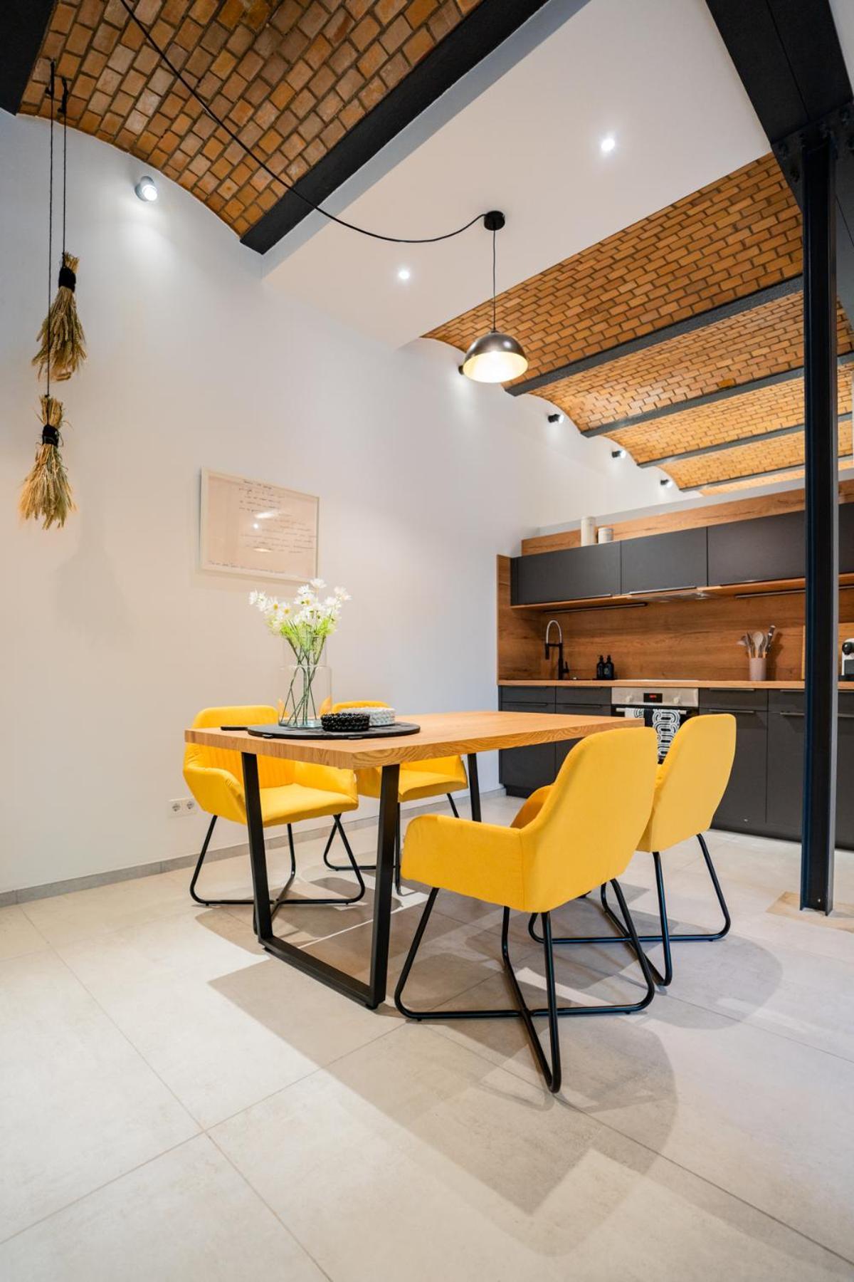 Apartment Luxurioeses 100m2 Loft Mit Sauna & Parkplatz - Platz Fuer 4 Personen Wiesbaden