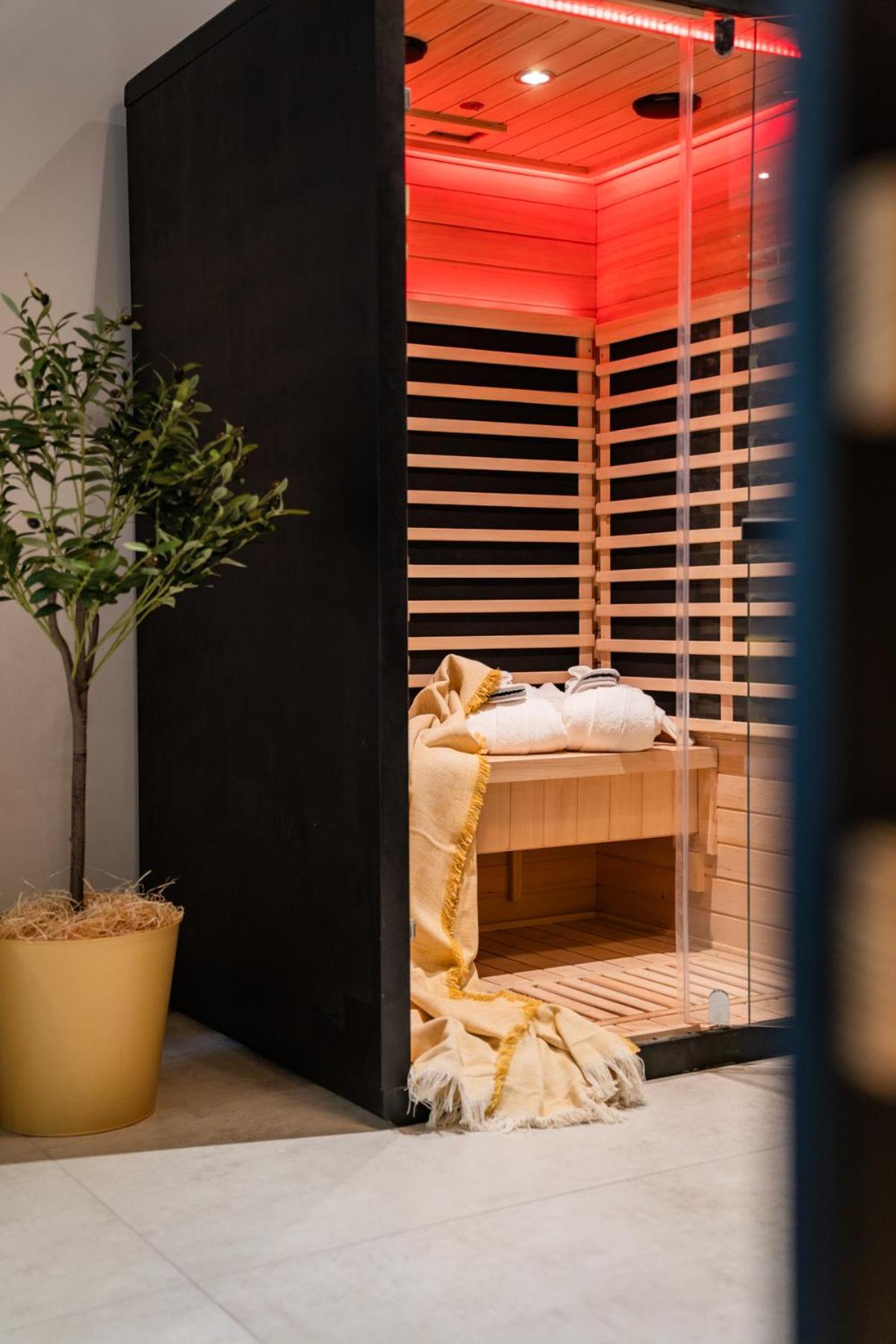 Luxurioeses 100m2 Loft Mit Sauna & Parkplatz - Platz Fuer 4 Personen Apartment