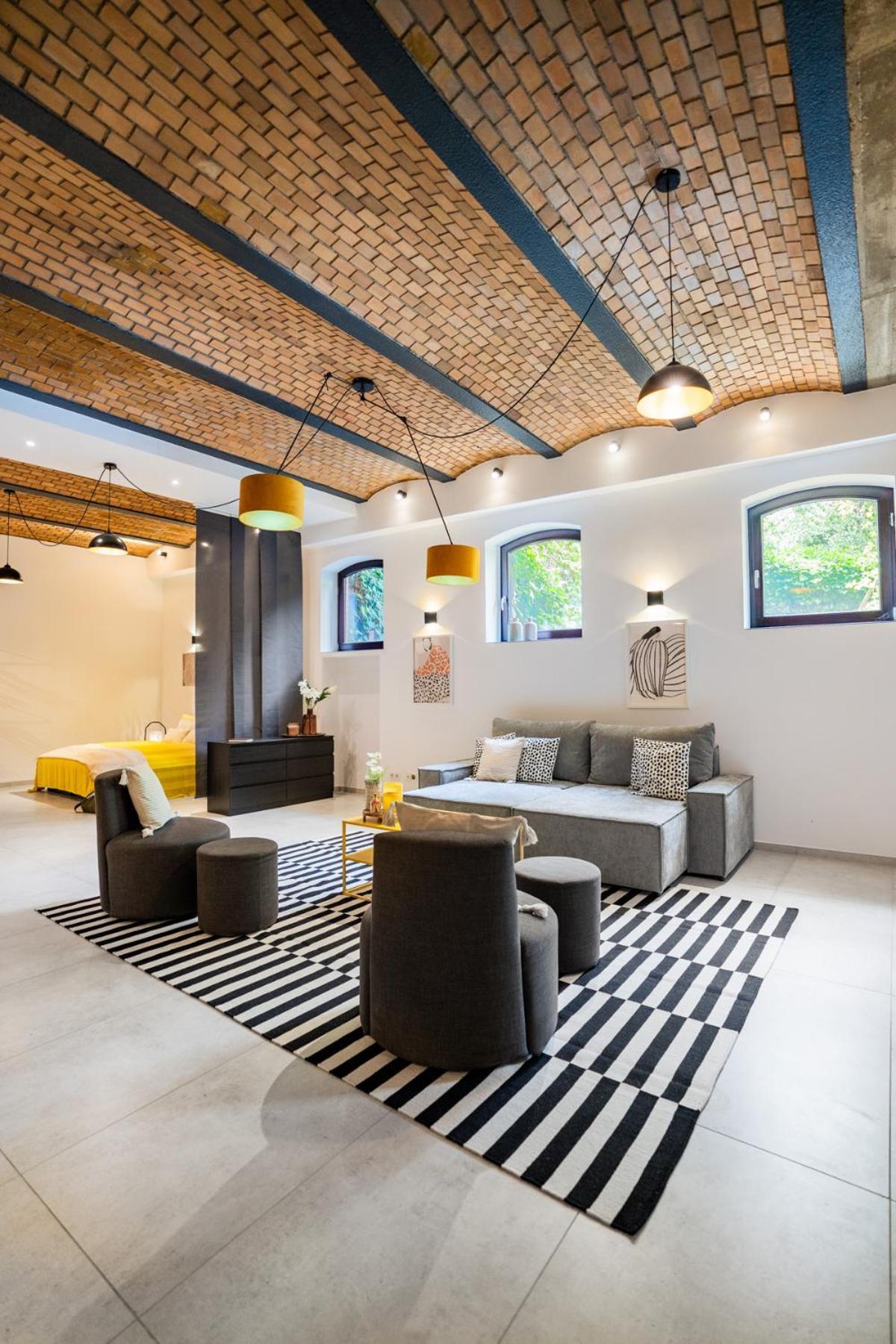 Luxurioeses 100m2 Loft Mit Sauna & Parkplatz - Platz Fuer 4 Personen * Wiesbaden